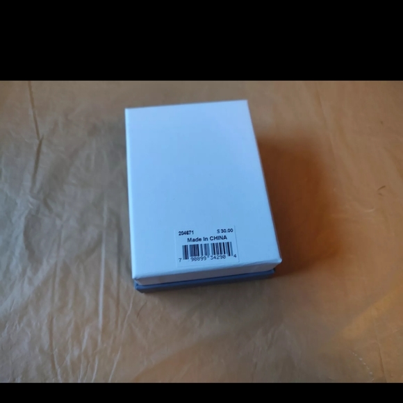 New Directions: Cross/Love Heart Bracelet: NEW IN BOX - Picture 3 of 7